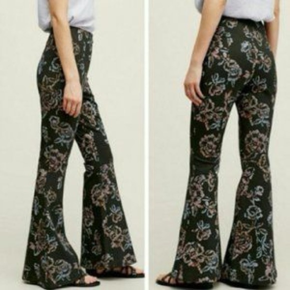 FREE PEOPLE Born To Be Wild Floral Super Flare Bell Bottom Pants size 8 - Picture 5 of 5